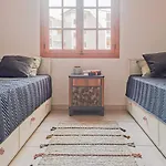 Casa Del Angel , Cosy 2 Bed Apartment,150m From Playa Locos Beautiful Swimming Pool Apartment Torrevieja
