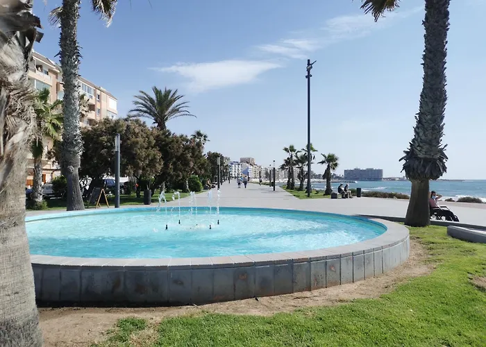 Casa Del Angel , Cosy 2 Bed Apartment,150m From Playa Locos Beautiful Swimming Pool