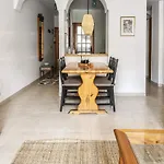 Апартаменты Casa Del Angel , Cosy 2 Bed Apartment,150m From Playa Locos Beautiful Swimming Pool