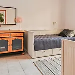 Casa Del Angel , Cosy 2 Bed Apartment,150m From Playa Locos Beautiful Swimming Pool Апартаменты