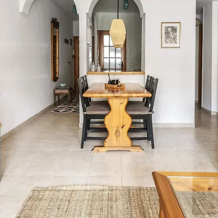 Apartment Casa Del Angel , Cosy 2 Bed Apartment,150m From Playa Locos Beautiful Swimming Pool