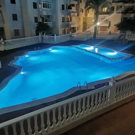 Apartment Casa Del Angel , Cosy 2 Bed Apartment,150m From Playa Locos Beautiful Swimming Pool