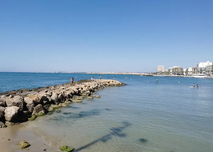 Apartment Casa Del Angel , Cosy 2 Bed Apartment,150m From Playa Locos Beautiful Swimming Pool Torrevieja