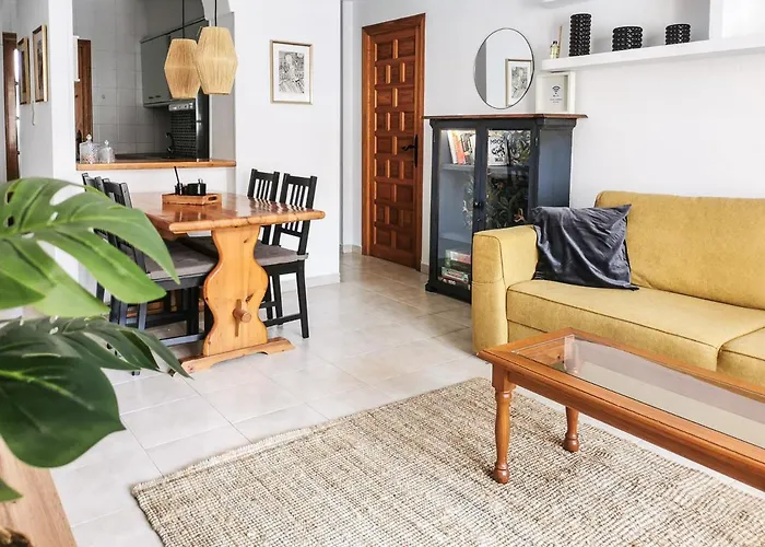 Casa Del Angel , Cosy 2 Bed Apartment,150m From Playa Locos Beautiful Swimming Pool Apartamento